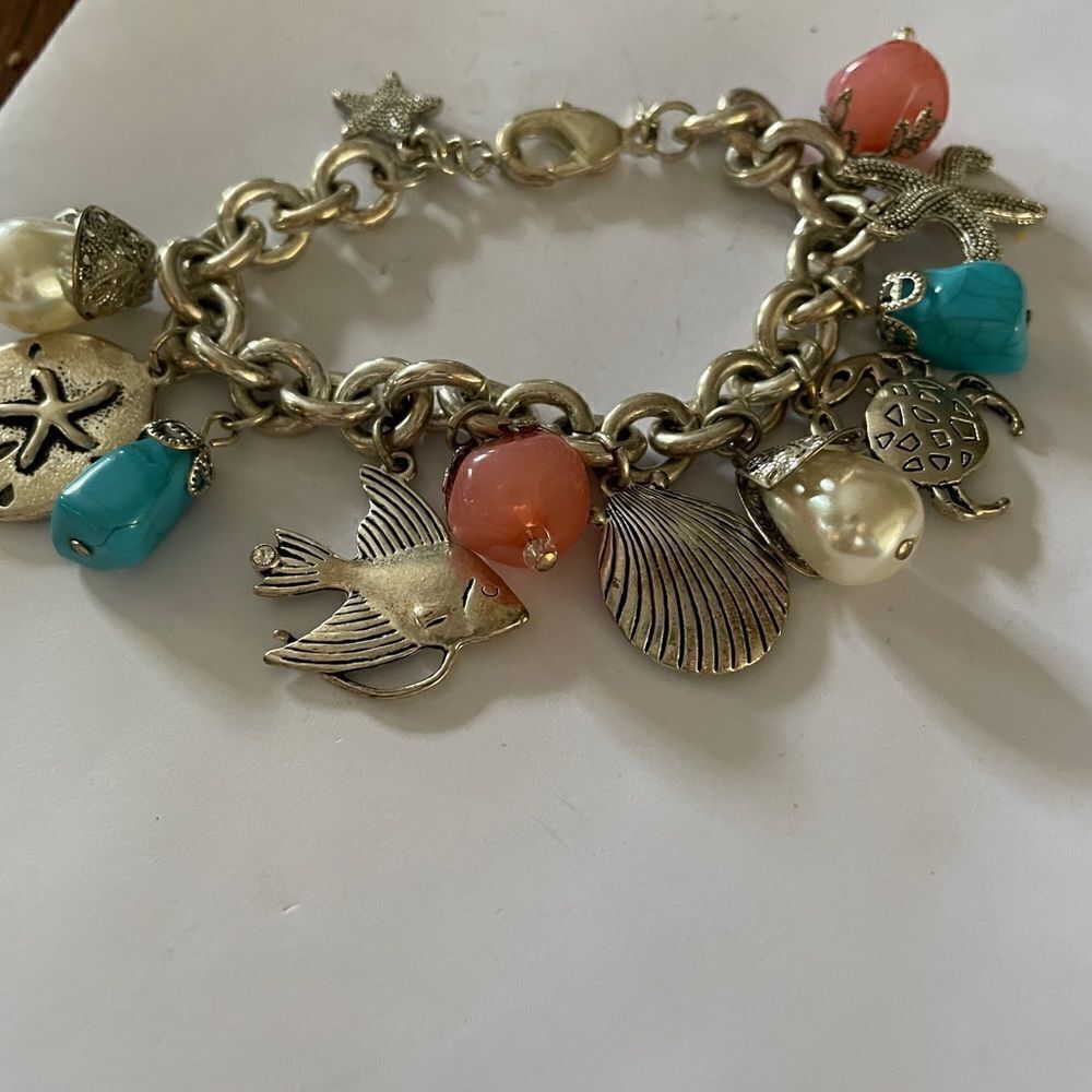 “Charming Silvertone Sea Life Bracelet - Dive into Coastal Delights!” - Picture 4 of 4